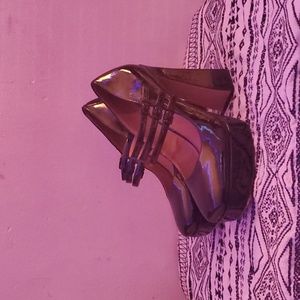 Black Jessica simpson 7 size heels